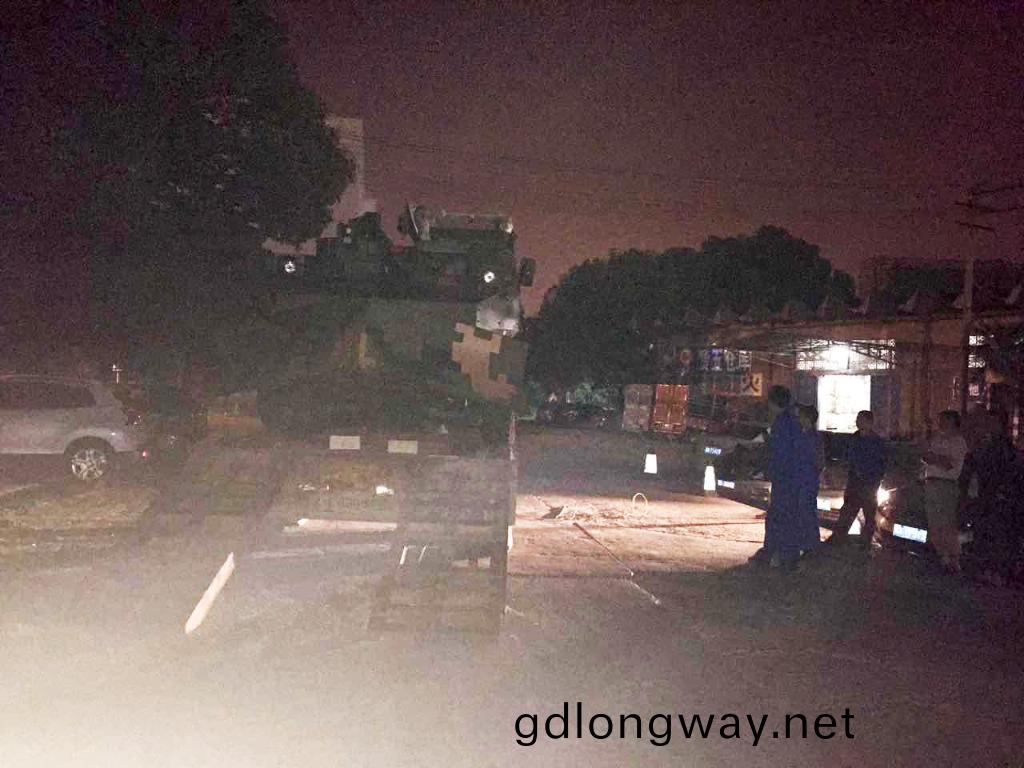 山河智(zhi)能(neng)SW2105工程車(che)順利交(jiao)付(fu)部(bu)隊