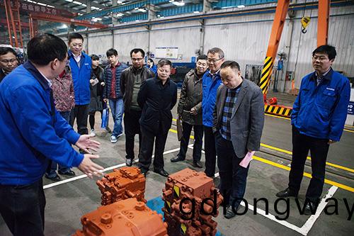 山河智能順利通(tong)過湖南省(sheng)科技(ji)重大專項(xiang)驗收
