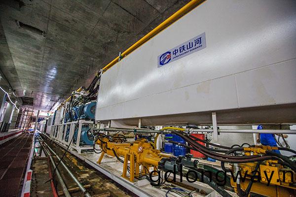 中(zhong)鐵山河盾構機雙線掘進 全力攻堅長沙地鐵5號線