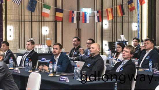 攜(xie)手共謀未來， 山河智能2018歐洲代理商大會隆重召開