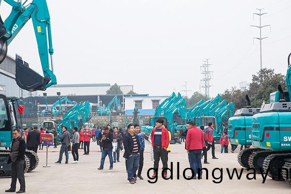 勢不可攩，山河智能挖掘機湖南市(shi)場訂貨會創新(xin)高