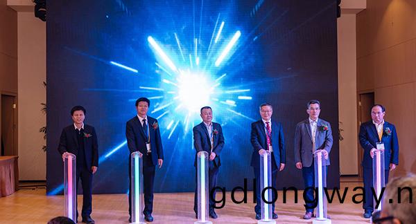 首日籤單2.6億元，山河智能創新産品(pin)引爆上海寶馬展