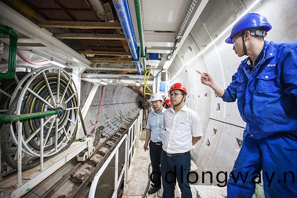 中鐵山河盾(dun)構(gou)機雙線掘進 全(quan)力攻堅長沙(sha)地鐵5號線