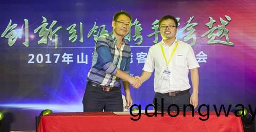 山河智能酷帥(shuai)曾大蝦，一大波美圖帶妳親臨(lin)北京BICES展