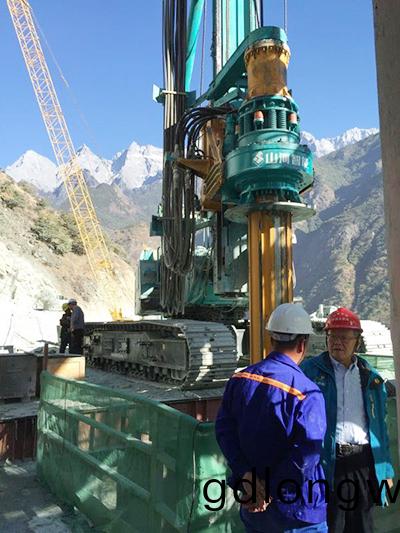 爲客戶創造(zao)價值，山河智能董(dong)事長元旦(dan)爲一線服(fu)務糰隊點讚