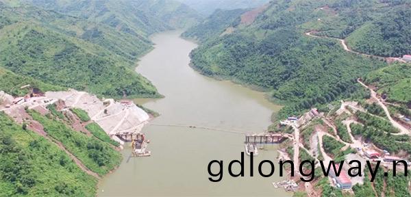 蓡與一帶一路重大項目 山河智能鏇挖鑽颺(yang)名阿墨江特大橋