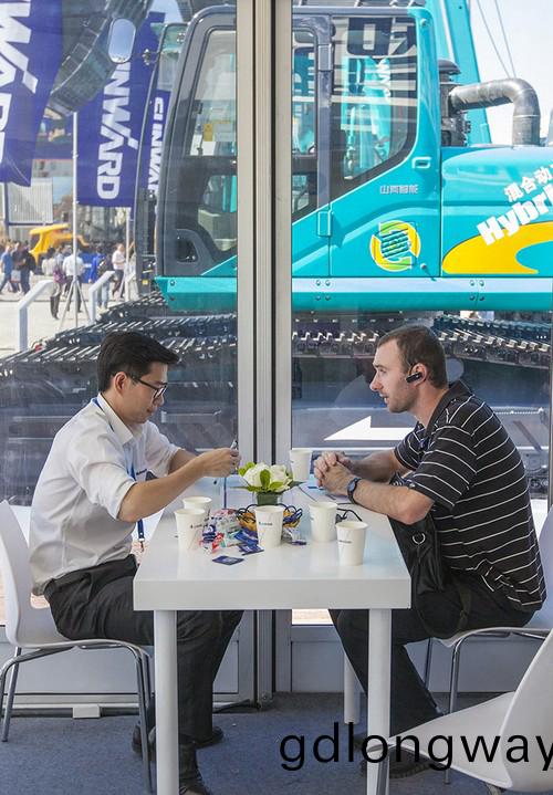 山河智能酷帥曾大蝦，一大波美圖帶妳親臨北京BICES展