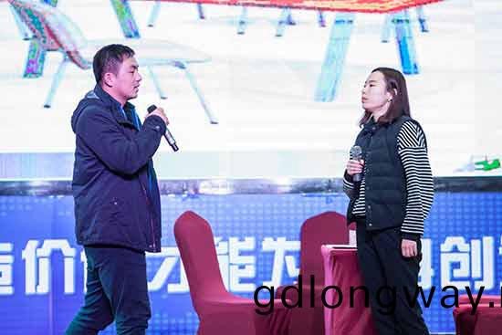 山河(he)智能(neng)營(ying)銷吹響集結號，2017年擼起袖子加油榦