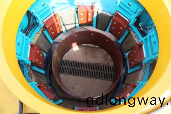 喜訊！山(shan)河智(zhi)能SWRC170自行(xing)式全(quan)迴轉全套(tao)筦(guan)鑽(zuan)機穫(huo)湖南省(sheng)首(shou)檯(tai)(套(tao))重(zhong)大技(ji)術裝(zhuang)備(bei)産品獎(jiang)勵！