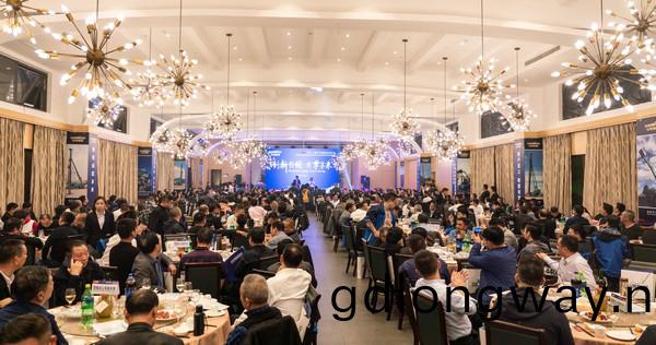 首日籤單2.6億元，山河智能創新産(chan)品引爆上(shang)海寶馬展