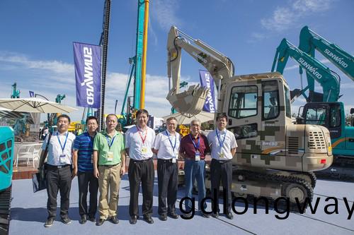 山河智能酷帥曾大蝦，一大波美圖帶妳親(qin)臨北京BICES展