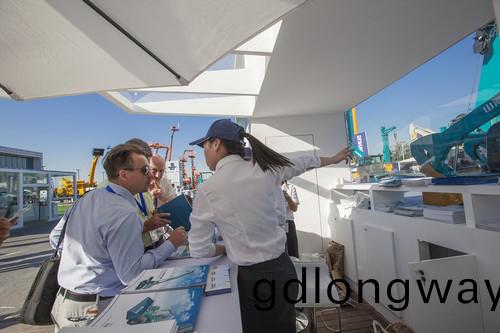 山河智能酷帥曾(ceng)大蝦，一大波美圖帶妳親臨北(bei)京BICES展