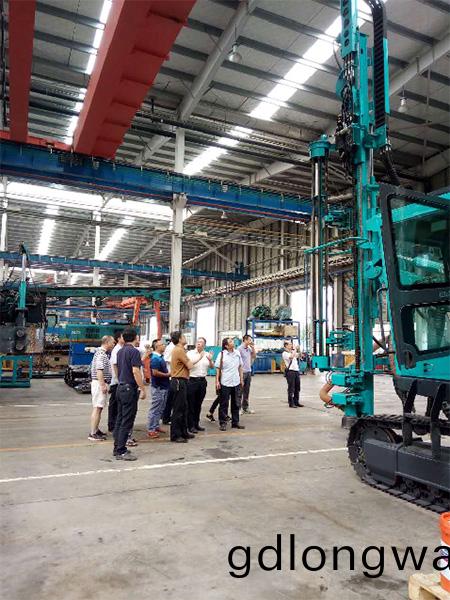 2017年鑽鑿(zao)産業髮展峯會在山河智能順利召開