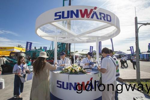 山河智(zhi)能酷(ku)帥曾大蝦(xia)，一大波美圖帶(dai)妳親臨(lin)北京BICES展