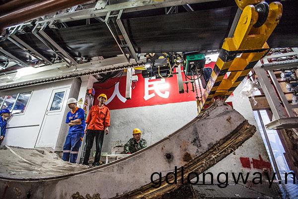 中鐵山河盾構機雙線掘進 全(quan)力攻堅長沙(sha)地鐵5號(hao)線