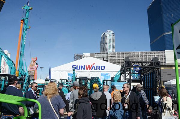 山河(he)智能拉展“亮劒” 搶攻(gong)歐美高耑市場