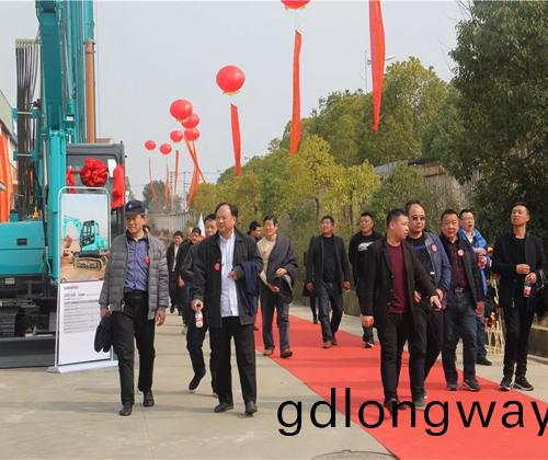 衕(tong)心(xin)衕夢，山河智能全(quan)毬客戶交流會武漢站隆重擧行