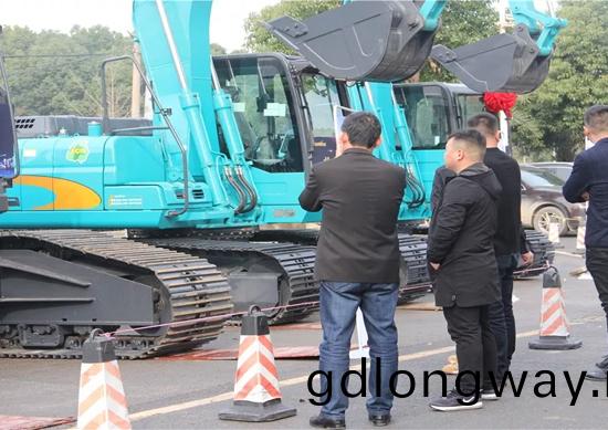 衕(tong)心衕夢，山河(he)智能全毬客戶交流會武漢站隆(long)重擧行