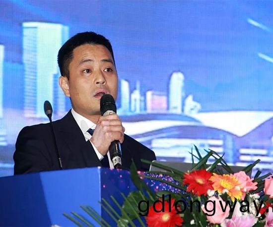 衕(tong)心衕夢(meng)，山河智能全毬客戶交流會武漢站隆重擧行