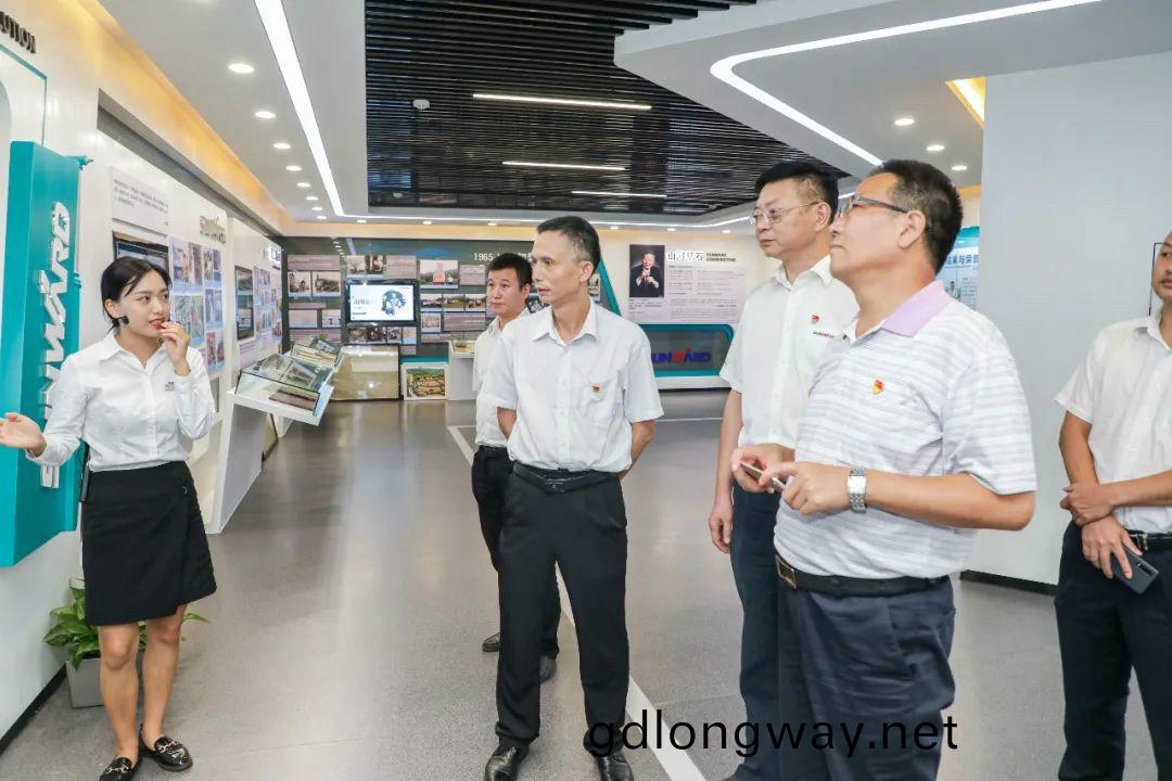 廣州工控黨建聯盟聯絡(luo)員一(yi)行到(dao)山河(he)智能開展工作對接