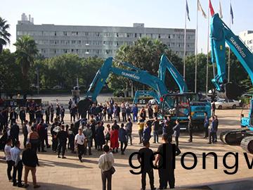 5韆萬! 山河智能挖掘機訂貨會創(chuang)新高