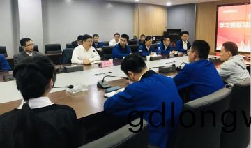 山河智能(neng)掀起(qi)全(quan)員學習(xi)貫徹(che)習(xi)總(zong)書(shu)記重要講(jiang)話(hua)精(jing)神(shen)熱潮(chao)