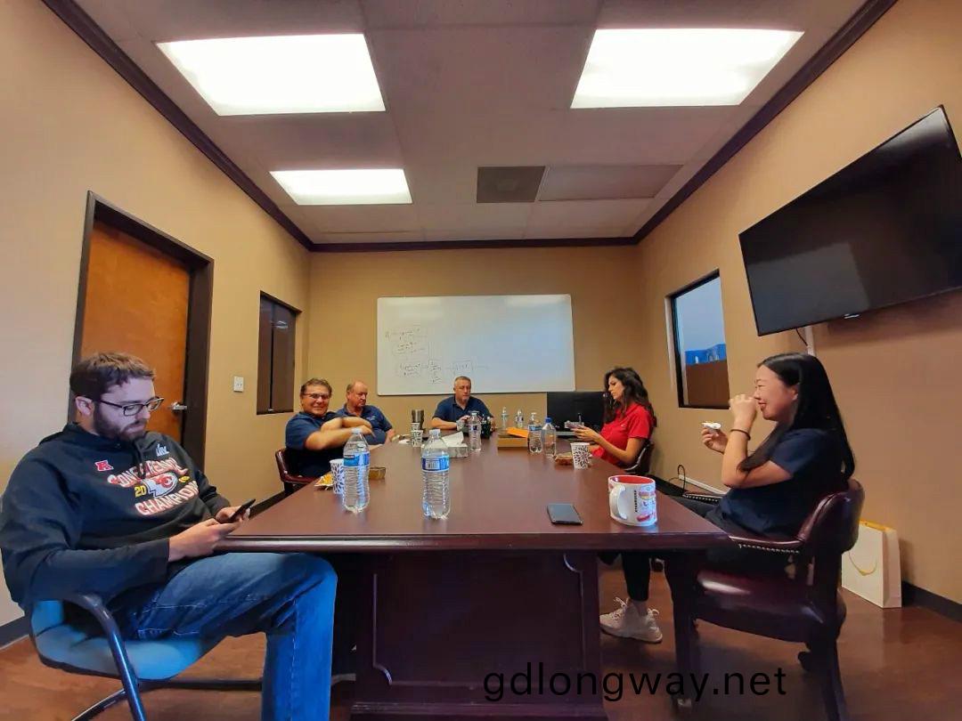 海上生明月 中(zhong)美共此時——山(shan)河(he)美國公司中美員(yuan)工話中鞦