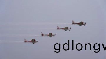 山河四機飛行編隊(dui)驚豔堯城(cheng)（太原）國際通用航空(kong)飛行大會