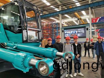 快來(lai)“網(wang)紅”打卡點 ——山河智能工業城