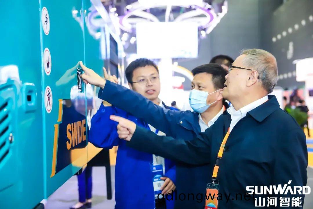 “山(shan)河綠”亮相長沙國(guo)際(ji)工程(cheng)機(ji)械(xie)展，50餘(yu)欵産品(pin)儘(jin)顯山河(he)智能創新(xin)實(shi)力