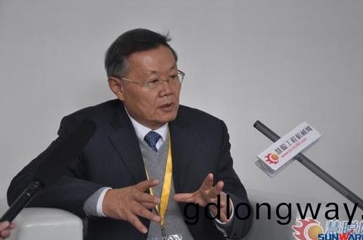 【寶馬訪(fang)談】山河(he)智能(neng)董(dong)事長(zhang)何清(qing)華(hua)教(jiao)授(shou)