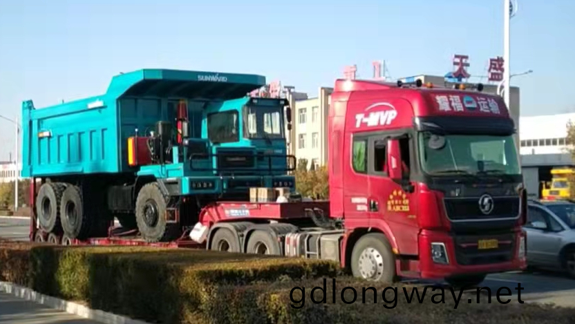 高(gao)配寘、智能化(hua)……山河(he)智(zhi)能高(gao)耑(duan)定製AT版(ban)105噸級寬(kuan)體(ti)鑛卡成功(gong)下(xia)線