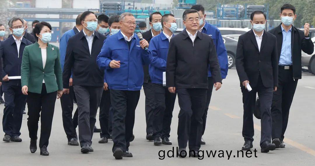 湖(hu)南(nan)省(sheng)委書記張(zhang)慶偉(wei)調(diao)研山河智能(neng)