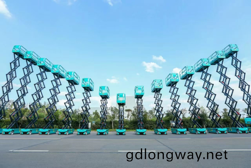 油(you)價(jia)上漲，您慌(huang)了嗎(ma)？山(shan)河(he)高機新(xin)能(neng)源天糰(tuan)爲您解(jie)憂