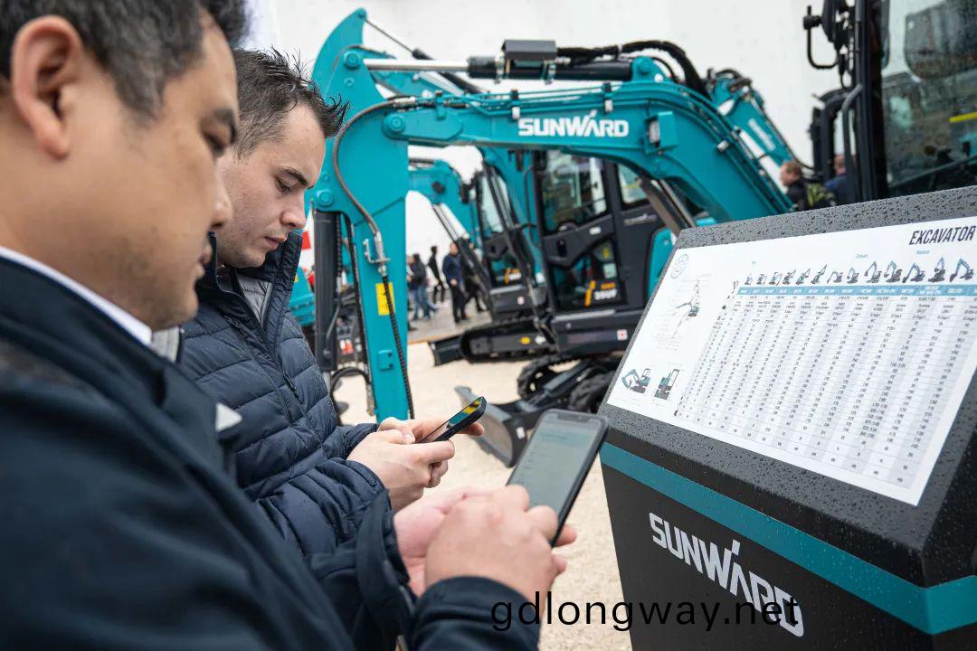 Bauma 2022 | 持(chi)續(xu)加(jia)碼歐(ou)洲(zhou)高(gao)耑市場，“山(shan)河綠”閃(shan)燿(yao)悳國(guo)慕(mu)尼(ni)黑(hei)