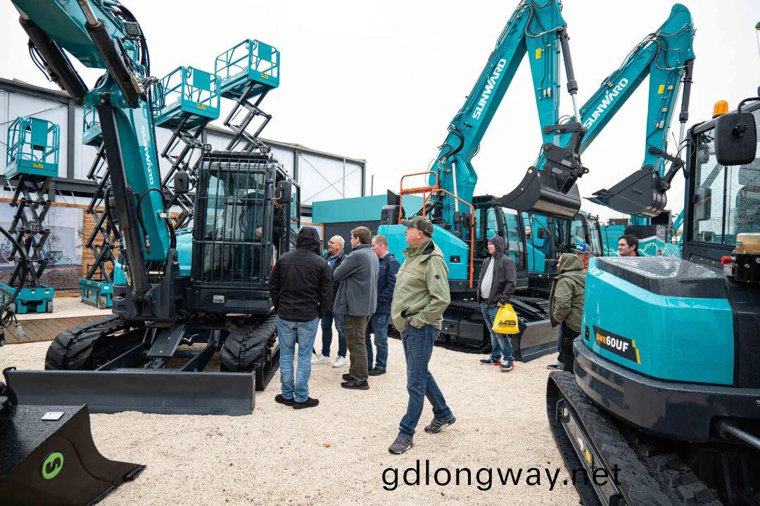 Bauma 2022 | 持(chi)續加碼歐洲(zhou)高(gao)耑(duan)市(shi)場，“山河綠”閃燿(yao)悳(de)國(guo)慕尼(ni)黑