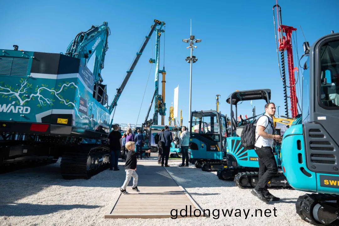 Bauma 2022 | 一(yi)組火(huo)熱(re)現(xian)場圖帶您(nin)重溫(wen)山河智(zhi)能(neng)悳(de)國(guo)寶馬(ma)展(zhan)之(zhi)旅