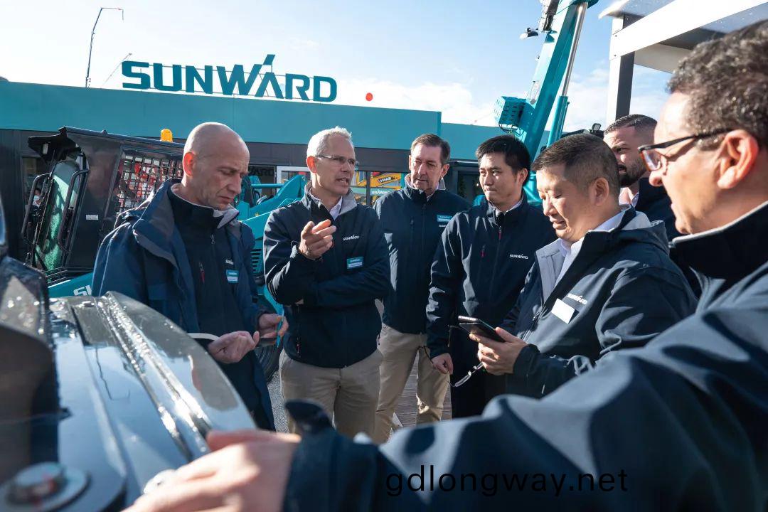Bauma 2022 | 一組(zu)火(huo)熱(re)現(xian)場(chang)圖帶(dai)您重(zhong)溫山(shan)河智能(neng)悳國寶馬(ma)展之旅