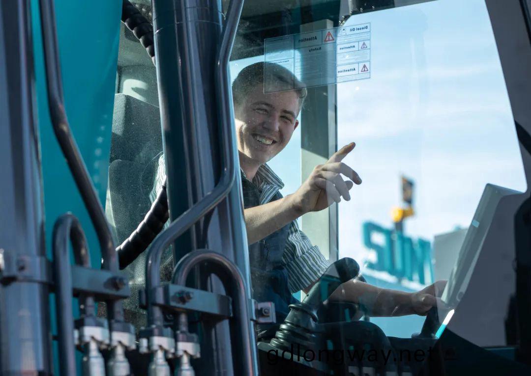 Bauma 2022 | 一(yi)組(zu)火熱(re)現場圖帶(dai)您重溫(wen)山河(he)智能(neng)悳(de)國(guo)寶(bao)馬(ma)展之旅