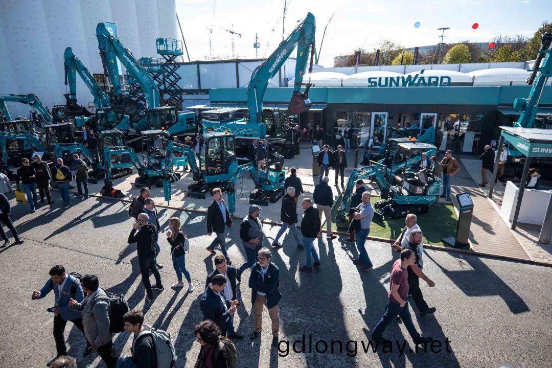 Bauma 2022 | 逆勢而行奠(dian)新(xin)基！山河(he)智能(neng)悳(de)國寶(bao)馬(ma)展圓滿收官