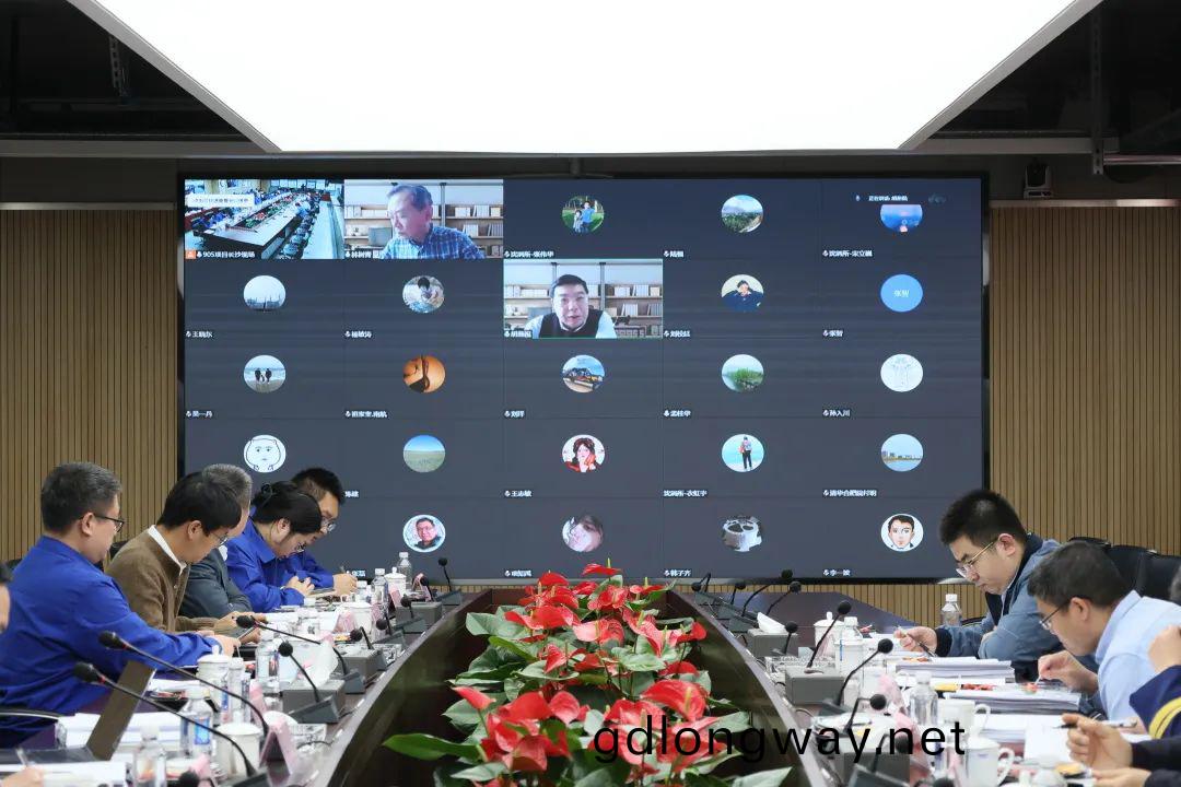 專傢齊聚山(shan)河(he)智(zhi)能，助(zhu)陣國(guo)傢重(zhong)點研髮計(ji)劃項目(mu)啟動(dong)