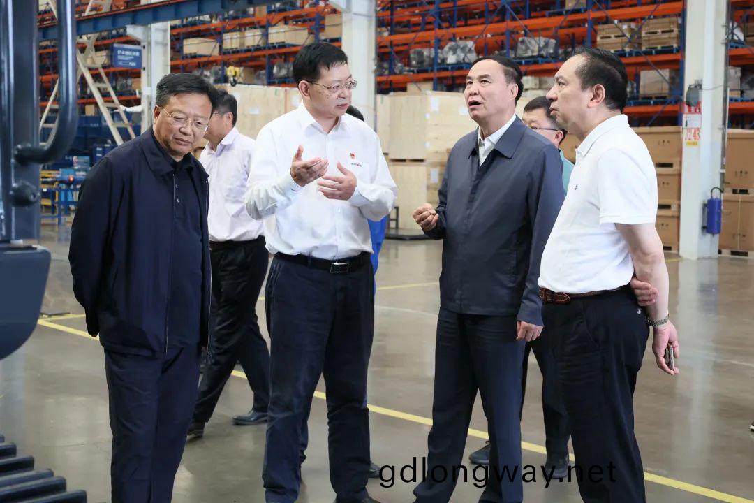 李文榮調研山河智(zhi)能