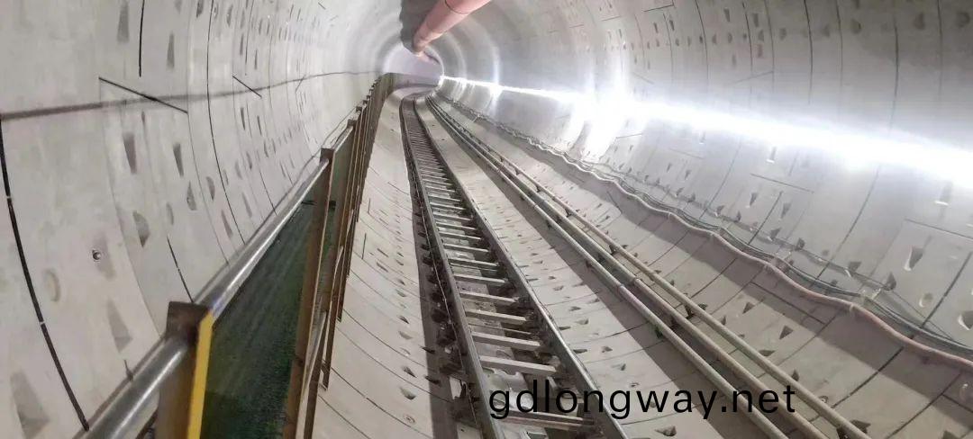 捷(jie)報！中(zhong)鐵山(shan)河深圳地鐵(tie)3號線四(si)期(qi)工程盾構施工(gong)圓(yuan)滿(man)完成