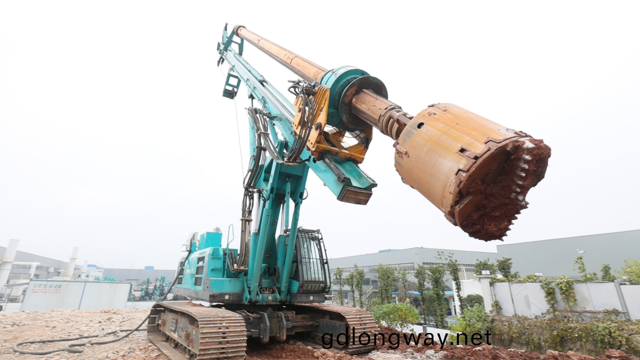 助力(li)“雙(shuang)碳”目(mu)標！山河智(zhi)能“鏇挖油(you)改電”項(xiang)目來了