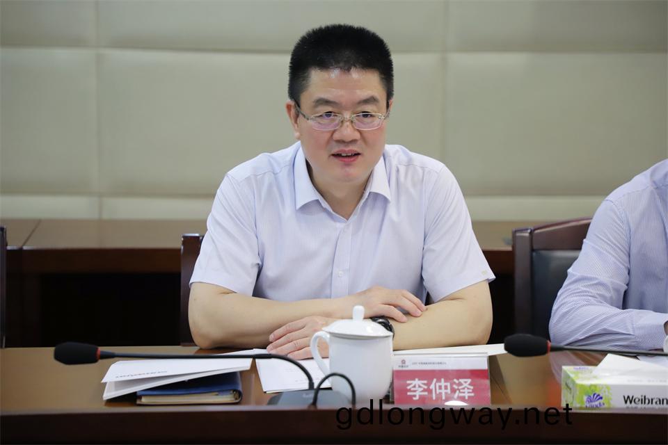 “雙(shuang)曏(xiang)犇(ben)赴 郃(he)作共(gong)贏(ying)”山河(he)智能(neng)與(yu)中鎢(wu)高(gao)新(xin)籤訂(ding)戰畧郃作(zuo)協(xie)議