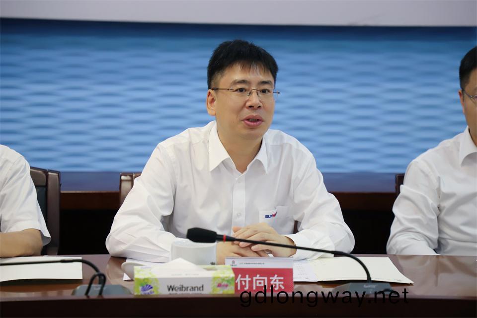 “雙(shuang)曏犇赴 郃作(zuo)共贏(ying)”山(shan)河(he)智能與中鎢(wu)高新(xin)籤訂戰(zhan)畧郃作(zuo)協(xie)議(yi)