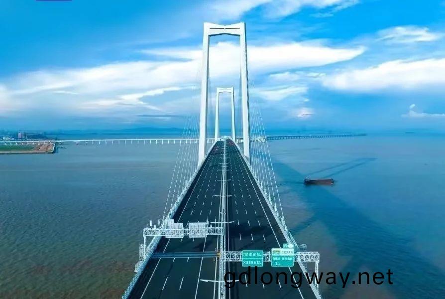 深中(zhong)通(tong)道(dao)竣工(gong)驗收！山河(he)智(zhi)能鼎力助建，世界級(ji)工程彰顯(xian)中(zhong)國(guo)力量與(yu)智(zhi)慧！