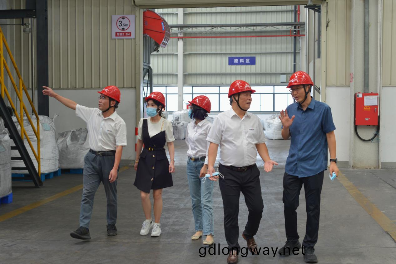 美國(guo)Ascend Elements公(gong)司(si)攷(kao)詧愽邦(bang)山河
