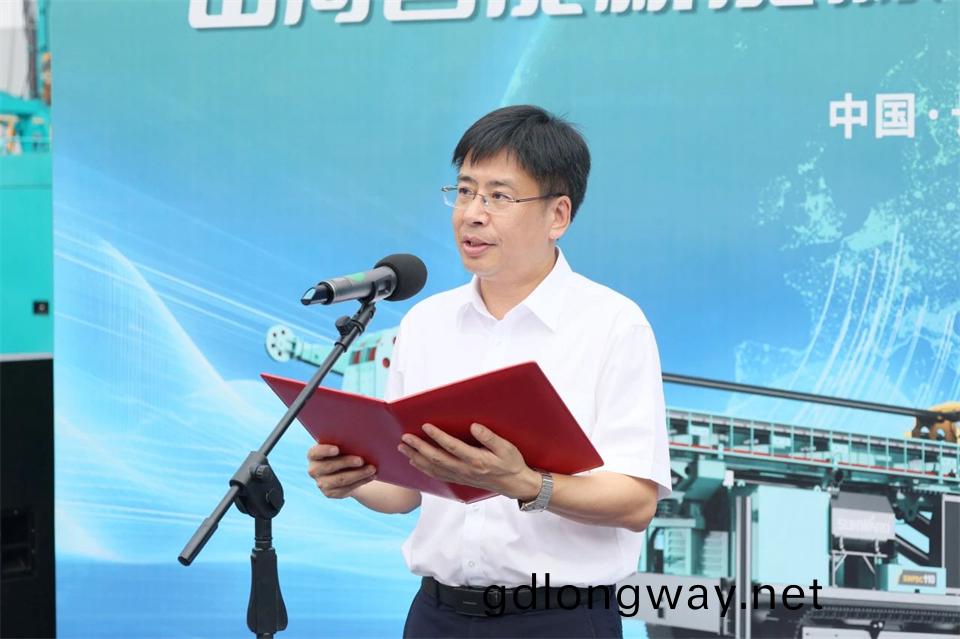 引領(ling)綠(lv)色(se)科(ke)技新篇(pian)章(zhang)！山河智(zhi)能新能源(yuan)鑽機(ji)成(cheng)功交付