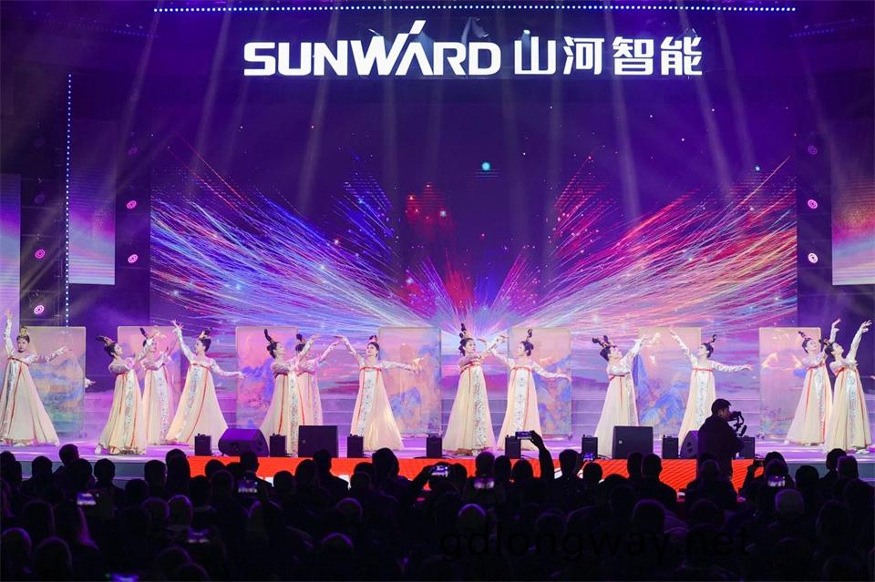 創(chuang)新引領(ling)價(jia)值，理想(xiang)成(cheng)就未來！山河(he)智(zhi)能(neng)25週年(nian)慶典暨(ji)全毬客戶節(jie)隆(long)重(zhong)擧(ju)辦(ban)